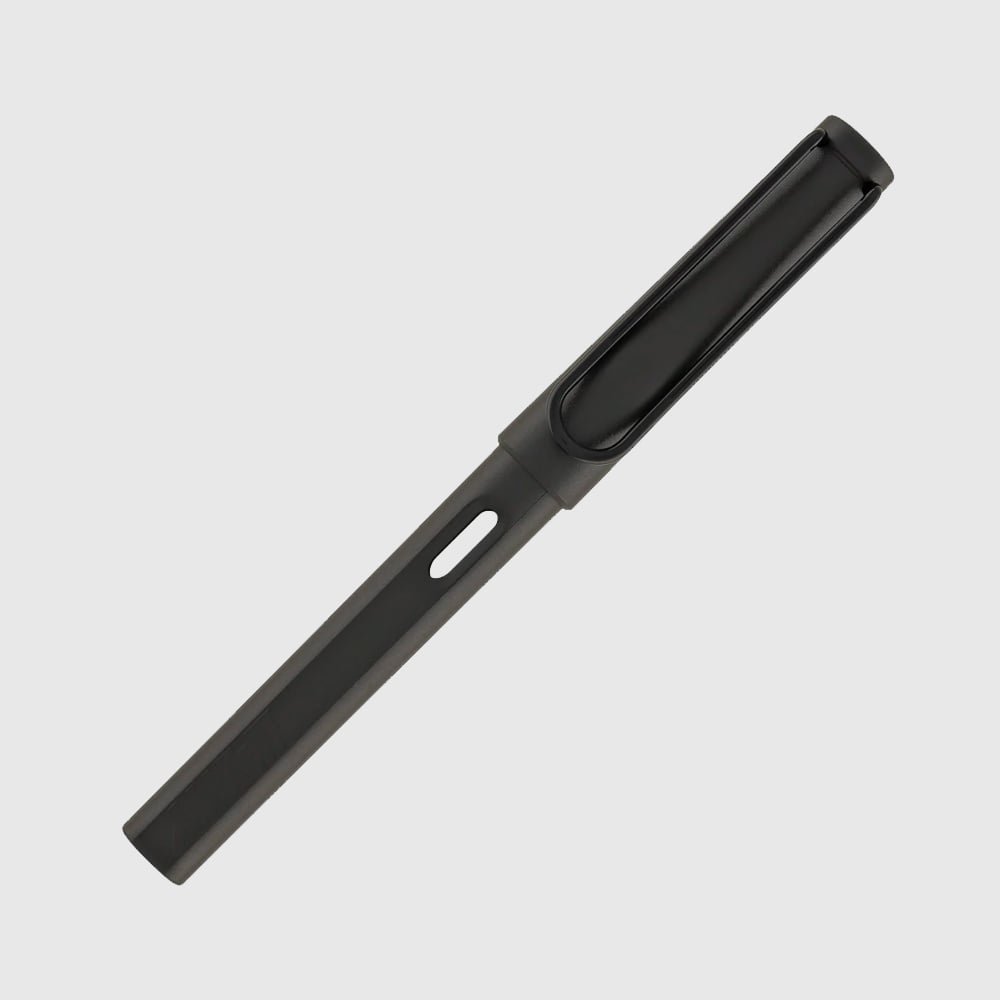 Fountain Pen in Charcoal Black (3)